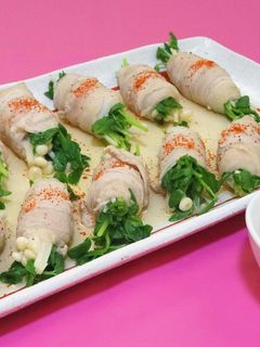 レンジで簡単♪えのきと豆苗の豚肉巻き-レシピのメイン写真