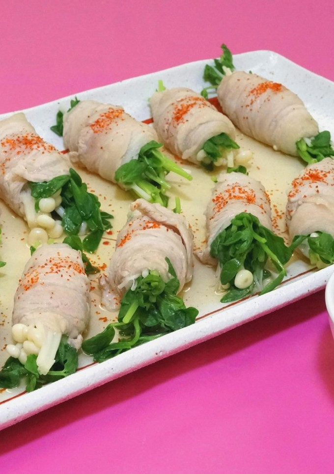レンジで簡単♪えのきと豆苗の豚肉巻き-レシピのメイン写真