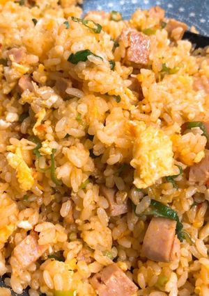 ウチのアレ♡うまうま!ピリ辛スパム炒飯-レシピのメイン写真