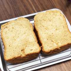 รูปของ ☆HBで作る全粒粉入り食パン☆