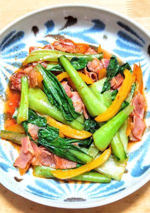 ベーコンとチンゲン菜にパプリカの中華炒め-レシピのメイン写真
