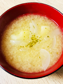 じゃが芋と玉ねぎの味噌汁-レシピのメイン写真