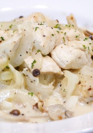 手軽で美味しい♪鶏ささ身のクリーム煮-レシピのメイン写真