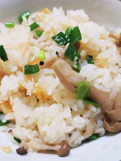 鮏ハラスとしめじの炊き込みご飯【備忘録】-レシピのメイン写真