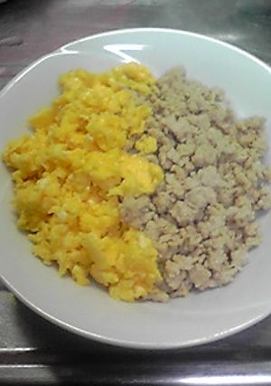 簡単♪基本の鶏そぼろ-レシピのメイン写真