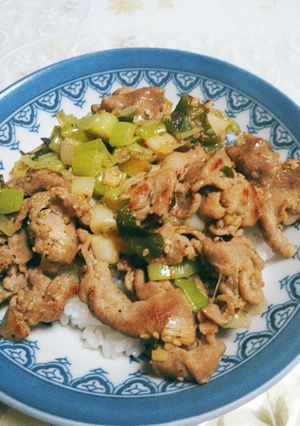 葱たっぷり豚肉のねぎ塩炒め-レシピのメイン写真
