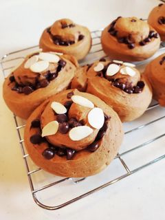 手捏ねでも簡単☆チョコカフェオレパン-レシピのメイン写真