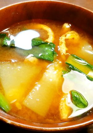冬瓜、小松菜、薄揚げのお味噌汁-レシピのメイン写真