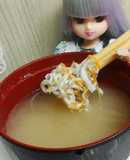 リカちゃん♡生しらす盛りの味噌汁♪