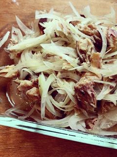 玉葱スライスたっぷりと鯖-レシピのメイン写真