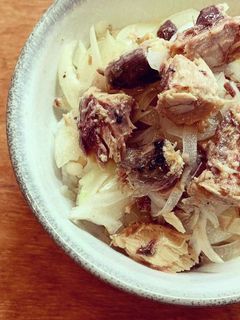 玉葱スライスたっぷりと鯖のごはん-レシピのメイン写真