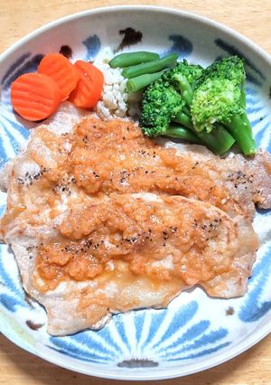 豚ロース肉の生姜焼きリンゴソース仕立て-レシピのメイン写真