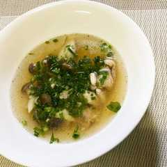 รูปของ 居酒屋の味★透き通る鶏スープ♡
