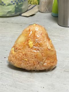 炒り卵とキムチのおにぎり-レシピのメイン写真