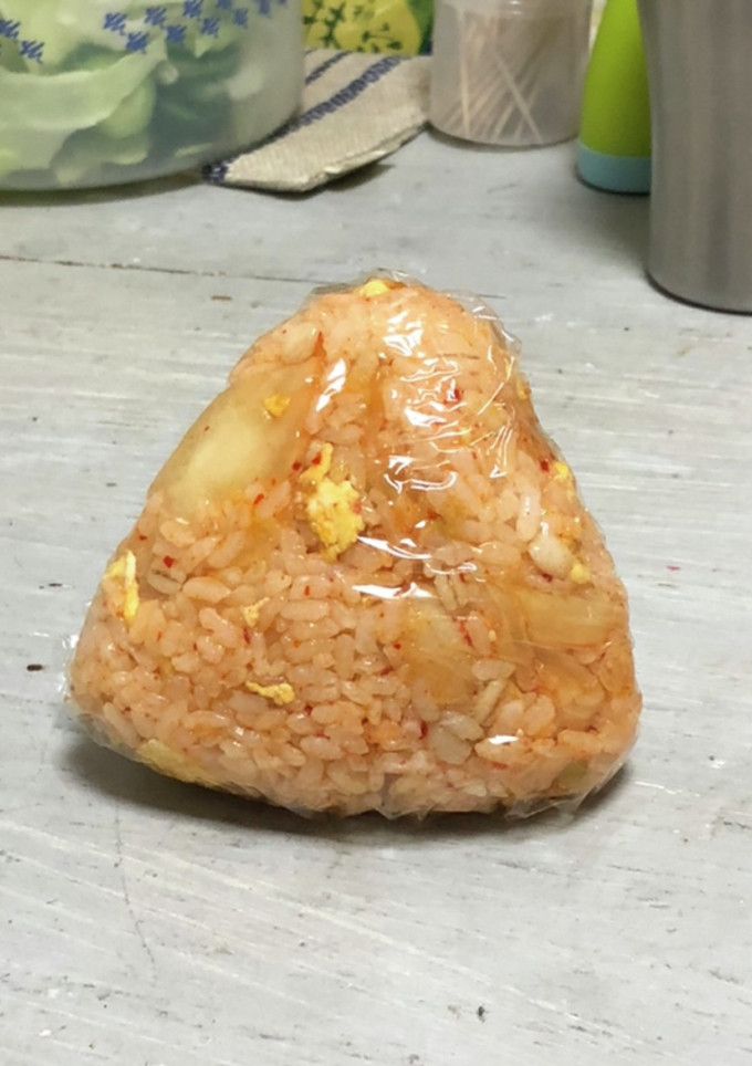 炒り卵とキムチのおにぎり-レシピのメイン写真