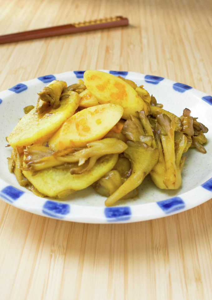 チーかまと長芋とキノコの甘辛カレー炒め-レシピのメイン写真