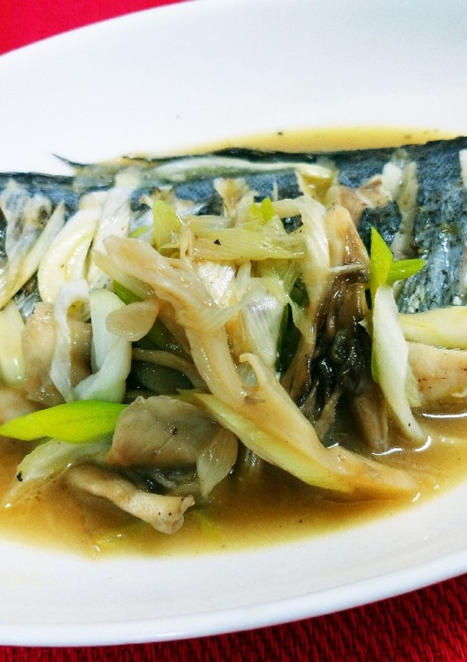 目鯛のハーブ焼き〜舞茸とネギソース〜-レシピのメイン写真