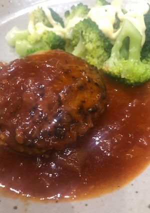 ふっくら柔らか〜ハンバーグ-レシピのメイン写真
