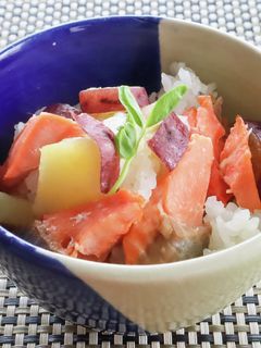 レンジで!鮭とさつまいものたき込みごはん-レシピのメイン写真