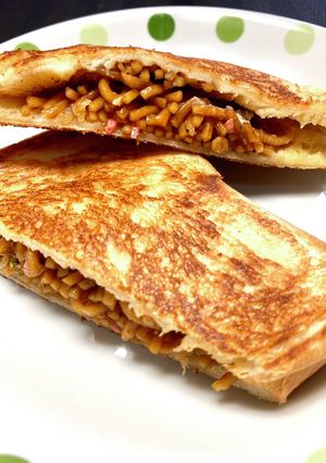 焼きそばホットサンド-レシピのメイン写真
