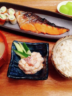 夕飯 豚汁 鮭の塩焼き-レシピのメイン写真