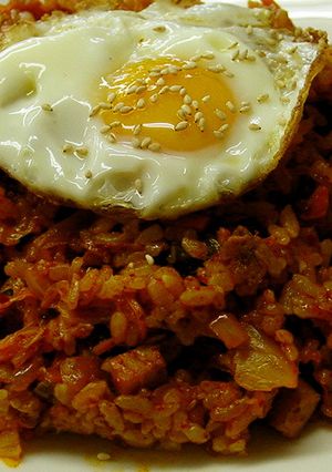 韓国料理☆キムチチャーハン-レシピのメイン写真