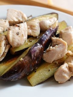 なすと鶏むね肉のレモン炒め-レシピのメイン写真