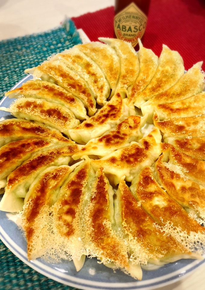 簡単！皮から手作り♪もっちもち餃子♡-レシピのメイン写真