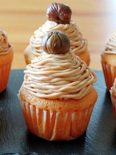 生クリームたっぷり♬生カップモンブラン-レシピのメイン写真