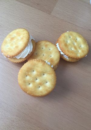 材料2つ 簡単クッキーサンド！-レシピのメイン写真