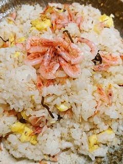 簡単!ごま油香る桜エビ炒飯-レシピのメイン写真