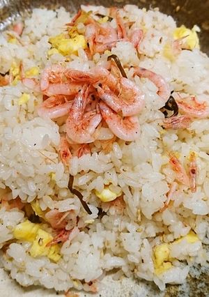 簡単!ごま油香る桜エビ炒飯-レシピのメイン写真