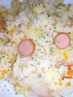炊飯器でじゃが芋とウインナーのピラフ-レシピのメイン写真