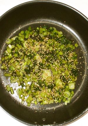 野沢菜ごま油炒め♪簡単野沢菜漬けリメイク-レシピのメイン写真