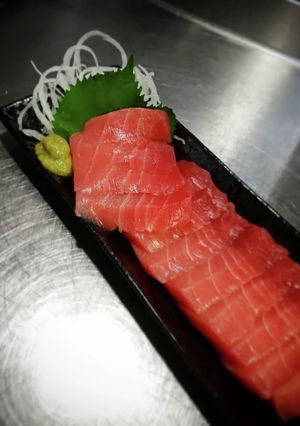 キハダ鮪のお刺身ψ❨(@≧↺≦@)❩ノ-レシピのメイン写真