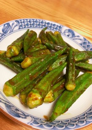 カレー香る☆オクラのオイスターカレー炒め-レシピのメイン写真