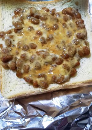 背徳な？納豆トースト-レシピのメイン写真