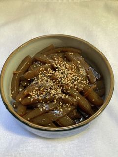 食欲アップ‼︎ピリ辛蒟蒻のきんぴら♪-レシピのメイン写真
