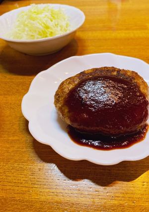 簡単♪おいしい♪肉汁たっぷりハンバーグ！-レシピのメイン写真