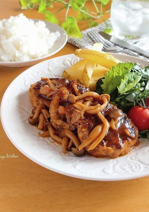 簡単節約☆ふんわり煮込みハンバーグ。-レシピのメイン写真