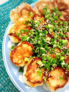 皮から手作り♪肉汁じゅわ〜焼き小籠包♡-レシピのメイン写真