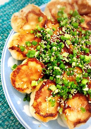 皮から手作り♪肉汁じゅわ〜焼き小籠包♡-レシピのメイン写真