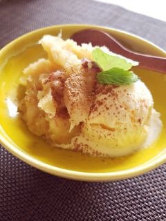 秋の味覚 さつまいも林檎煮(アイス添え)-レシピのメイン写真