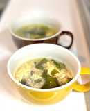 ツナ缶と乾燥わかめのコンソメ卵スープ