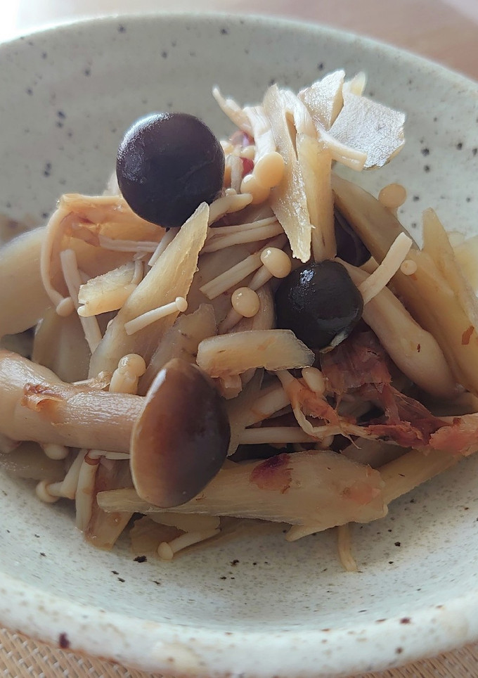簡単ヘルシー♪ゴボウときのこのおかか煮-レシピのメイン写真
