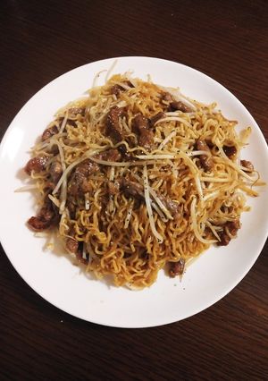 簡単☆牛肉ともやしのオイスター焼きそば-レシピのメイン写真