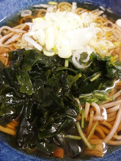 〜山茶茸とわかめ蕎麦〜-レシピのメイン写真