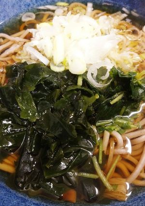 〜山茶茸とわかめ蕎麦〜-レシピのメイン写真