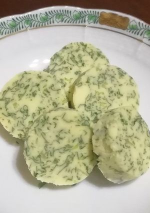 材料4つで作るパセリバター-レシピのメイン写真