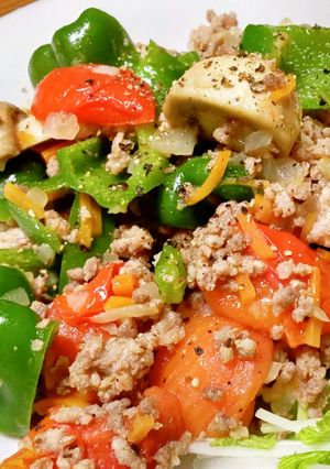 ピーマン肉詰めが面倒w合いびき肉と野菜炒-レシピのメイン写真